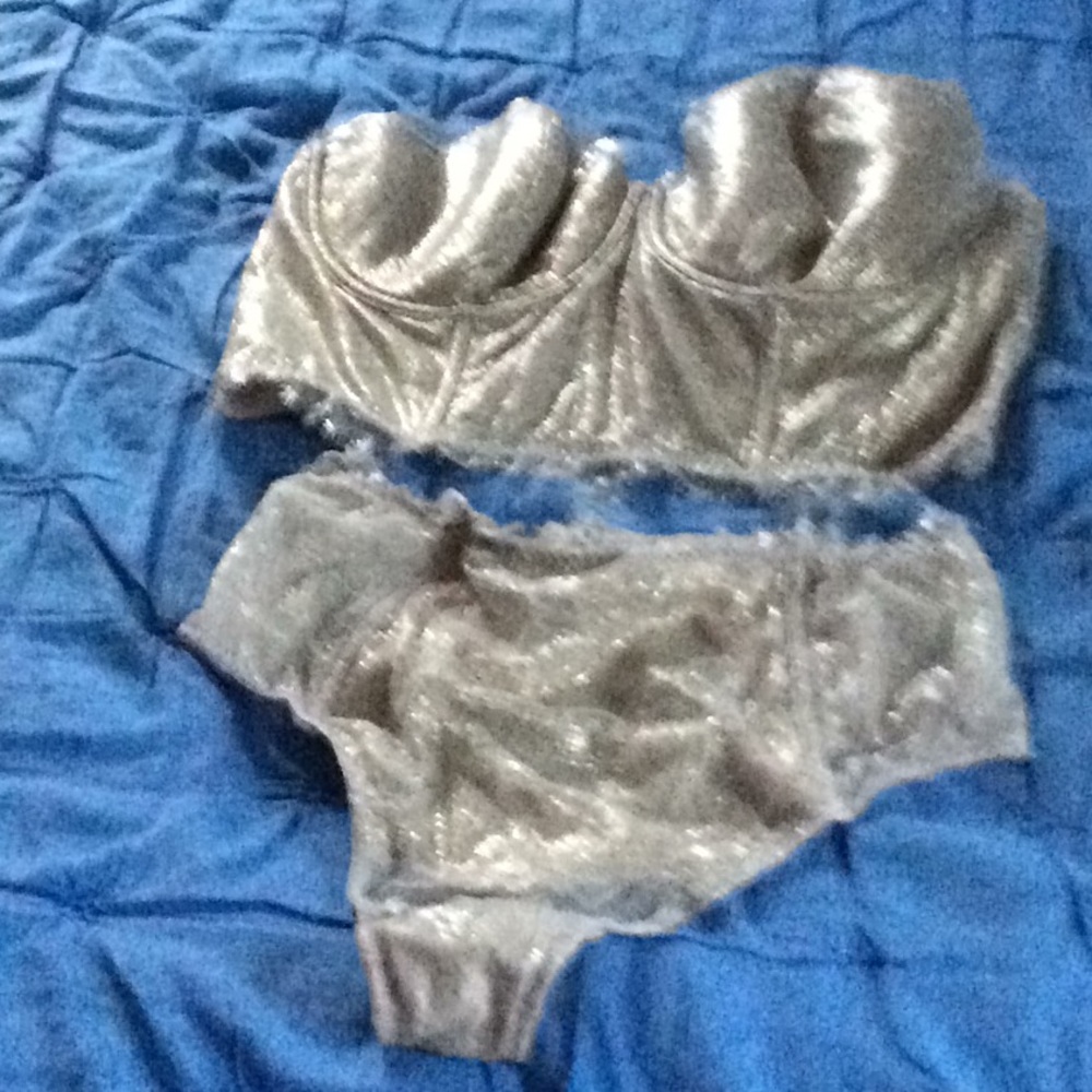 2 piece bra and thong